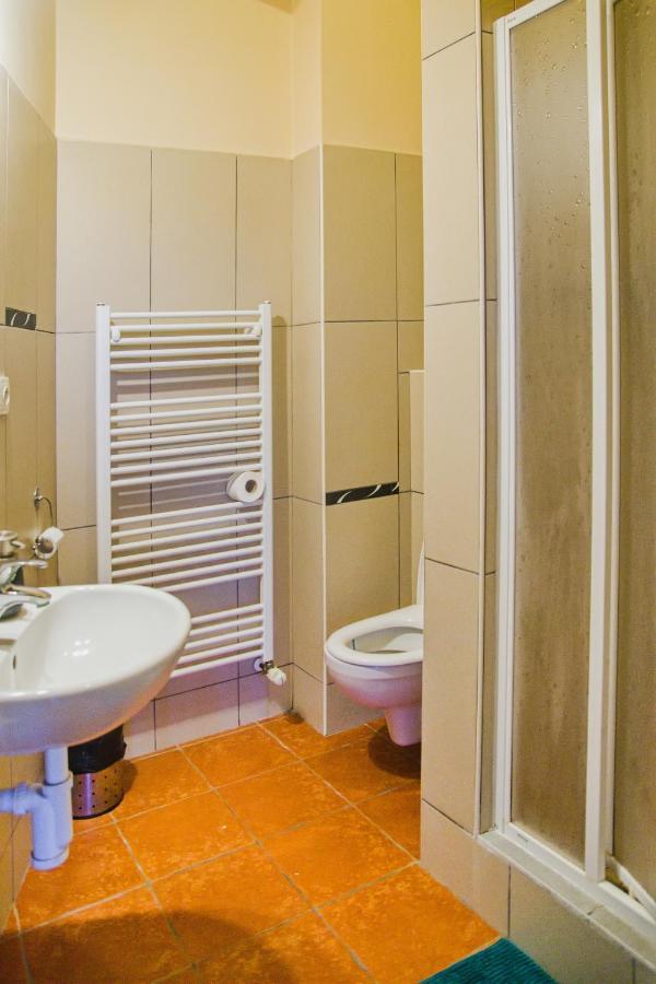 Grand Hotel ยาโรเมียร์จ ภายนอก รูปภาพ